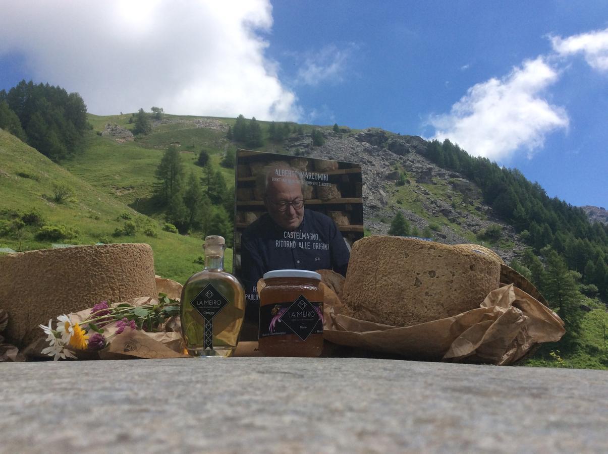 La Meiro Castelmagno Bagian luar foto